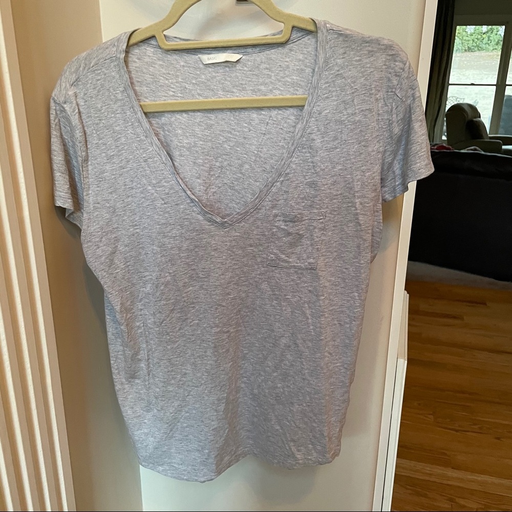 H&M Basic V Neck Tee with Pocket